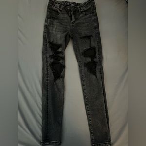 Black ripped American Eagle skinny jeans, size 4